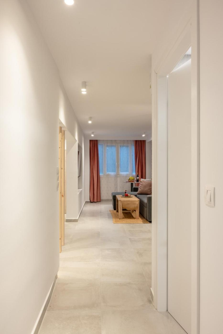 Monastiraki Urban Apartment *